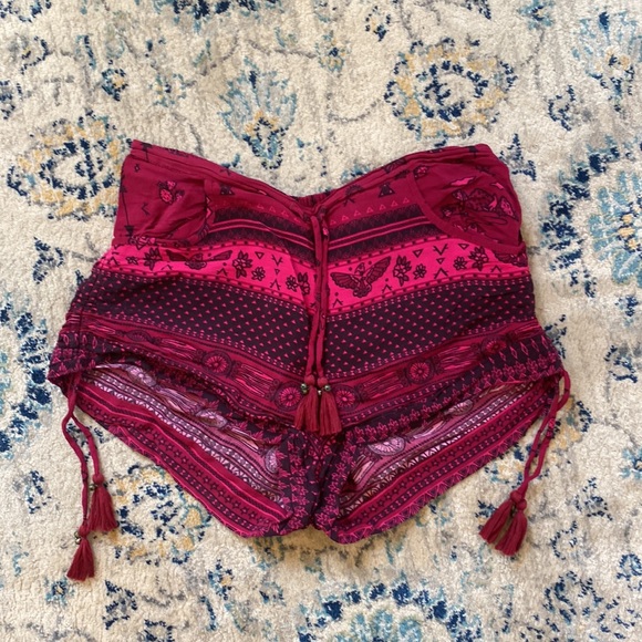 Spell + the Gypsy Collective Shorts - Picture 3 of 8